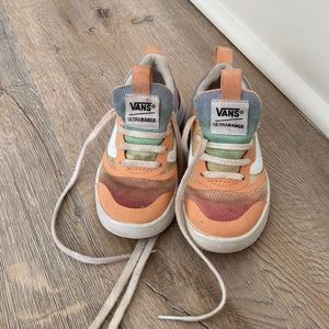 Vans Ultra Range - Little Girls